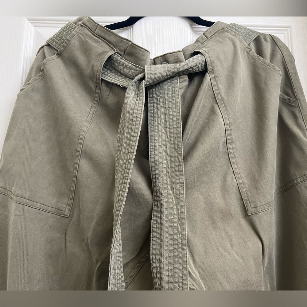 Top Shop Petite Size 12 Paper Bag Pants